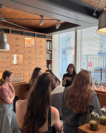 Professional from Labsolue gives the students a tour of the lab.