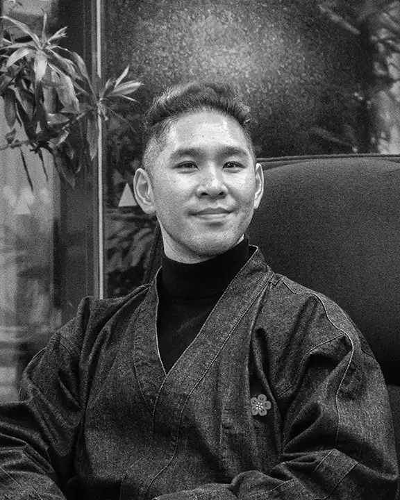 Peter Jeun Ho Tsang è imprenditore e autore fashion tech, esperto in startup, innovazione e sviluppo di business nel sistema moda.