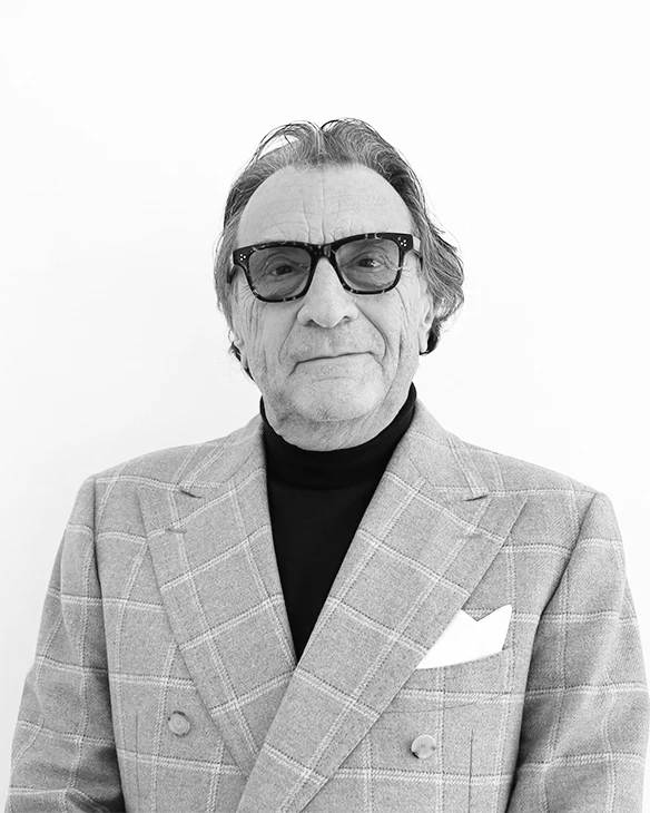 Ritratto del docente Luciano Bandi.